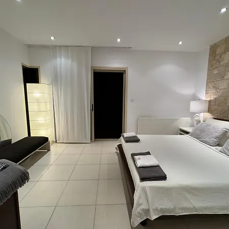 Villa Unique Modern Beachfront Thalassa Latchi! *