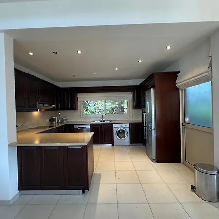 Unique Modern Beachfront Thalassa Latchi! * Νέο Χωριό