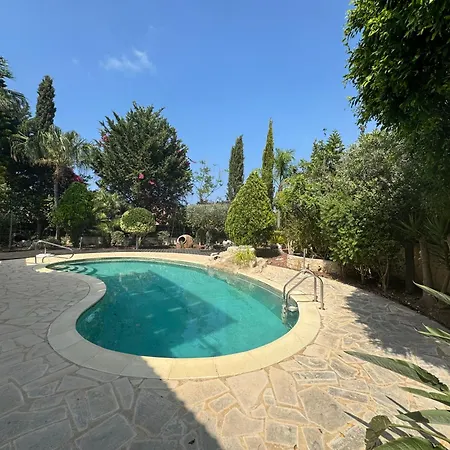 Βίλα Unique Modern Beachfront Thalassa Latchi! *