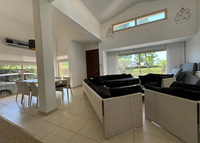 Villa Unique Modern Beachfront Thalassa Latchi!